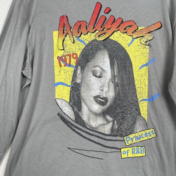 NWT Aaliyah Princess of R&B Long Sleeve Gray Vinyl Graphic Tee Size Large Unisex - Picture 2 of 9